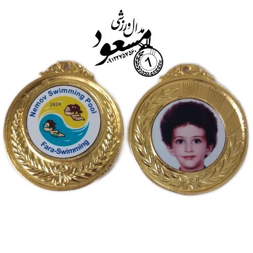 مدال شنای چاپی با طرح مشتری مدال شنای ۶ سانت با چاپ اختصاصی عکس مشتری